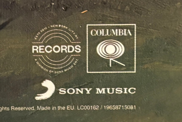 Noah Cyrus — The Hardest Part vinyl packaging: EU label logo detail
